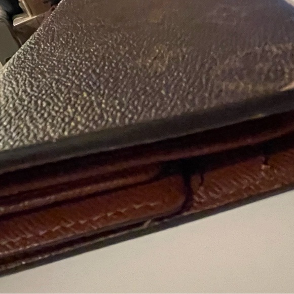 LV Monogram wallet - Picture 3 of 8